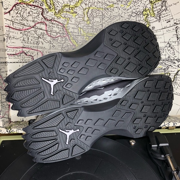 JORDAN TRUNNER NXT REACT SIZE 11 - Picture 5 of 6